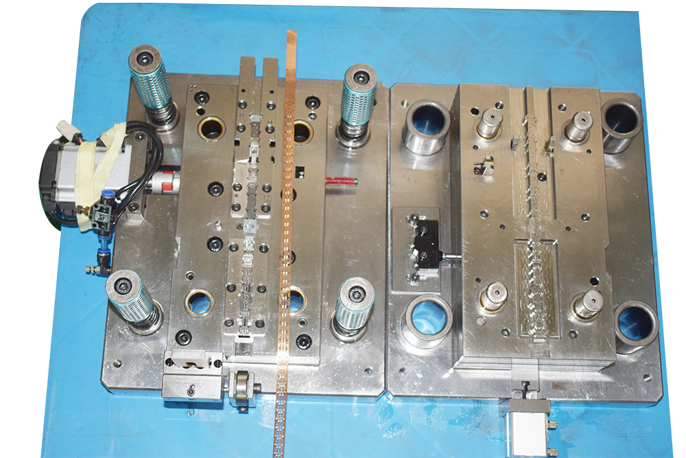膜内铆接自动化模具 膜内铆接自动化模具